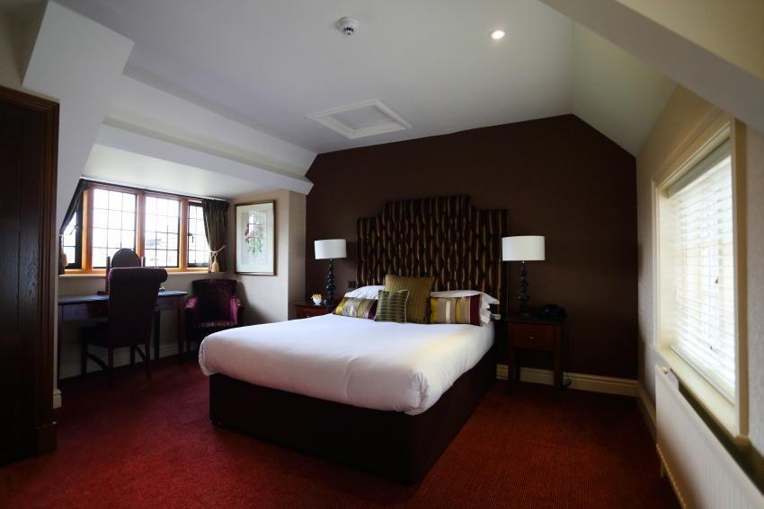 Hotel Inglewood Manor à Ledsham  Extérieur photo